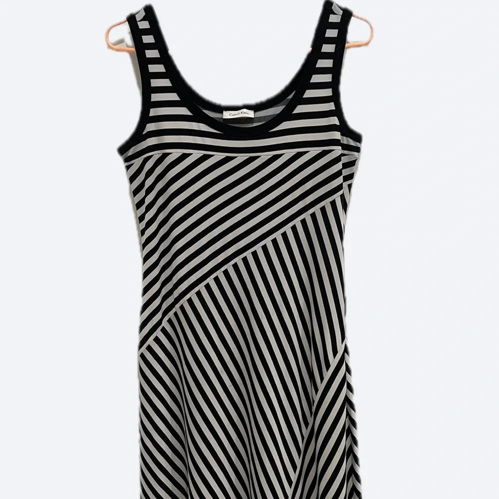 Calvin Klein Black & White Striped Sleeveless Maxi Dress 🔥 - Size Medium - Picture 6 of 16